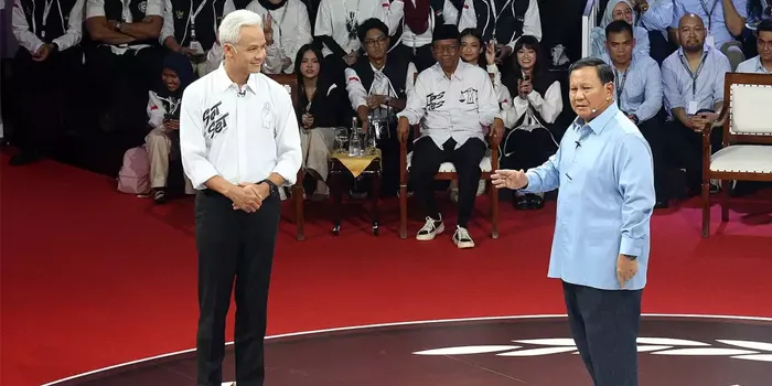 Debat Panas Ganjar-Prabowo Saling Sindir Bahas Pelanggaran HAM Berat