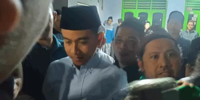 Gibran Silaturahmi ke Abuya Memanfaatkan Masa Kampanye