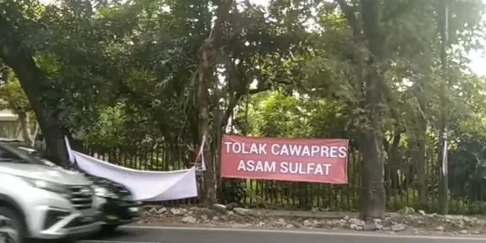 Tolak Cawapres Asam Sulfat Di Medan Gibran Semakin Diejek