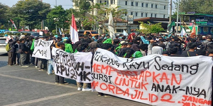 Media Asing Soroti Aksi Demo RUU Pilkada Di Depan DPR RI