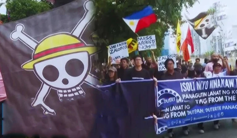 Warga Filipina Kibarkan Bendera One Piece Saat Demo!