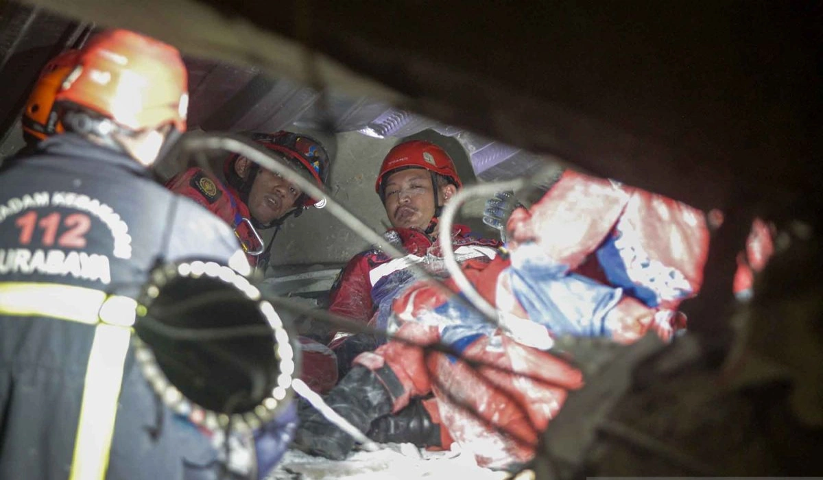 Anggota-DPR-Dorong-Audit-Bangunan-Pesantren-Usai-Musibah-Sidoarjo