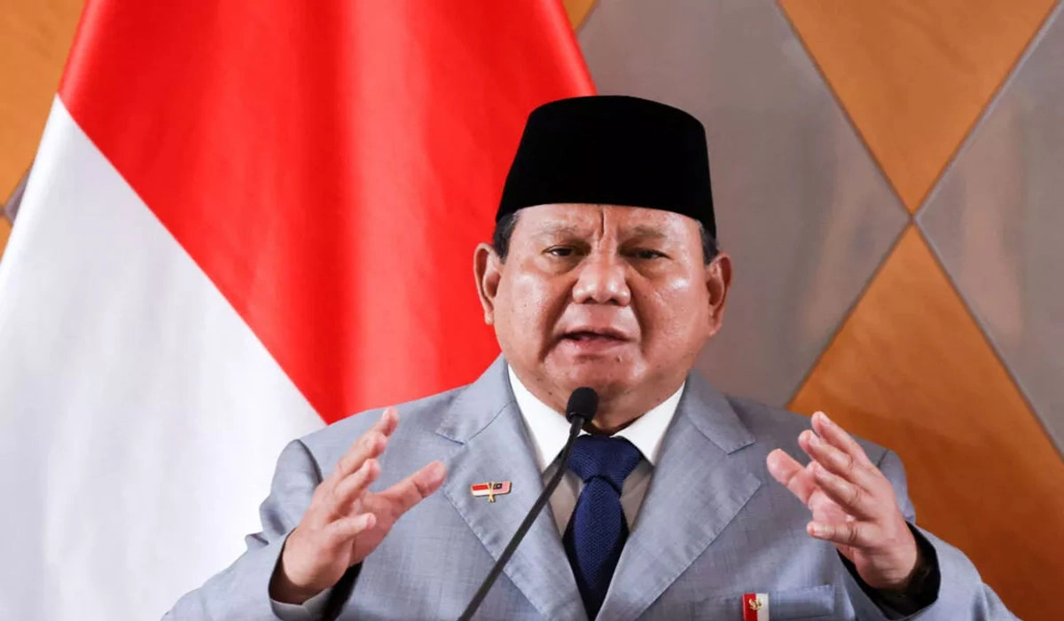 Prabowo Resmi Setujui Kenaikan Gaji Guru, Dosen, TNI-Polri