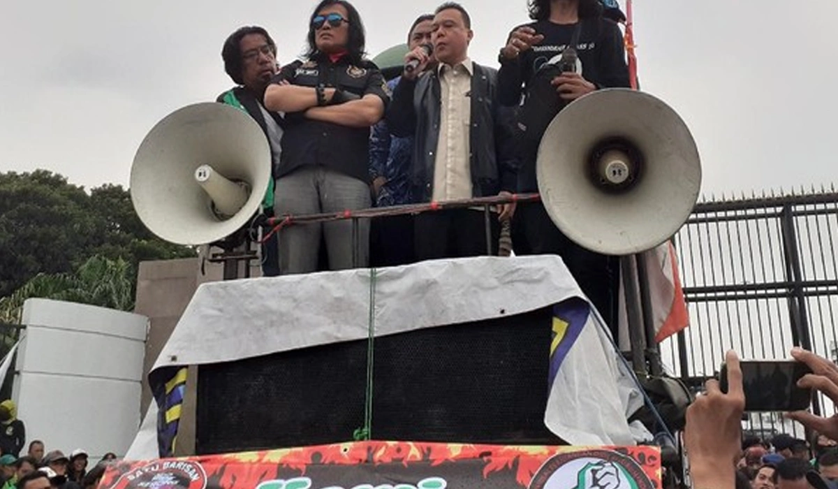 Respon-Pemerintah-dan-DPR (1)