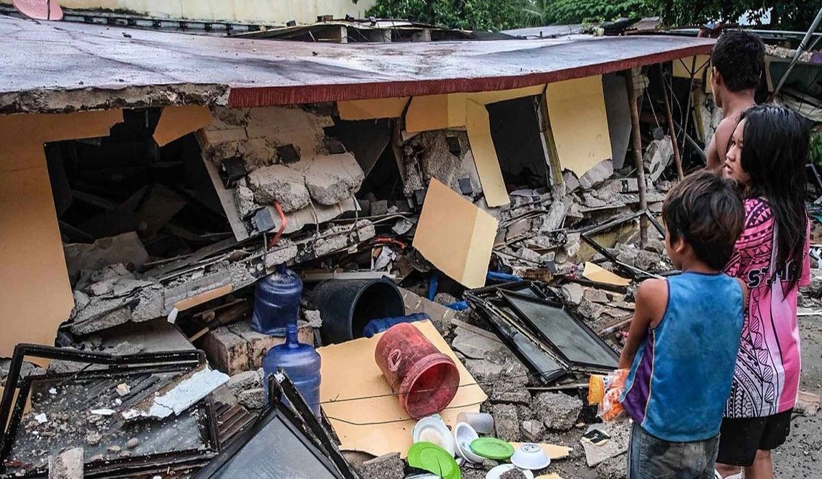 Gempa Dahsyat M 7,4 Guncang Filipina, 8 Orang Dilaporkan Tewas
