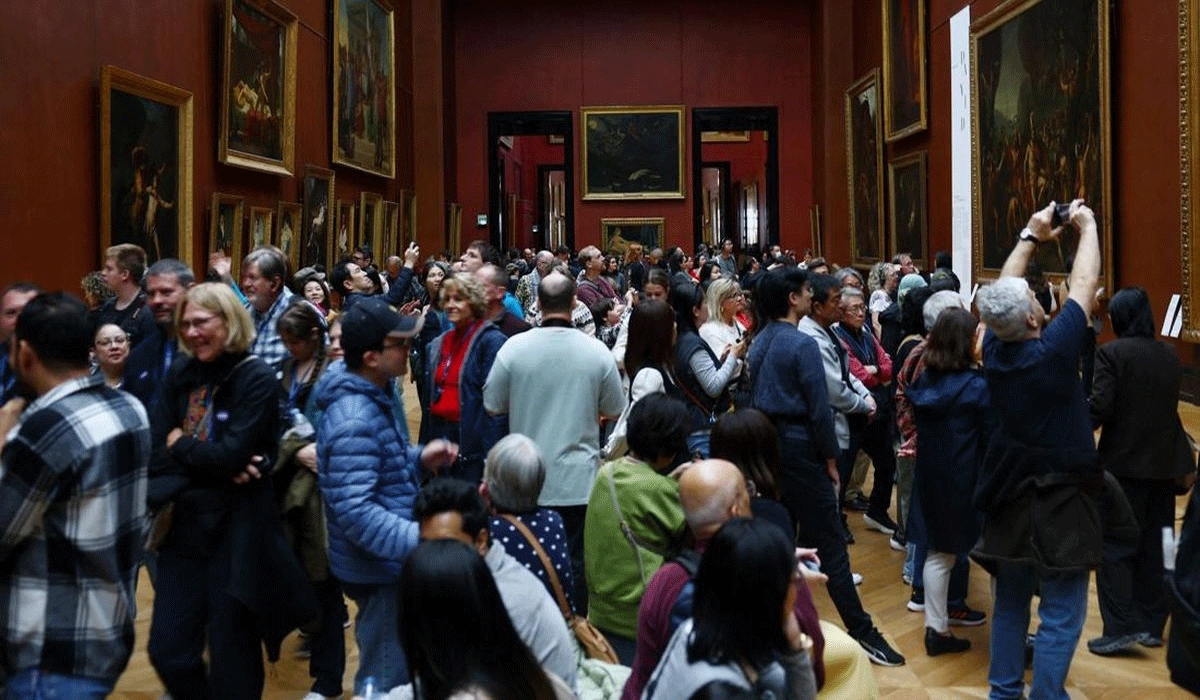 Terungkap! Jaringan Perampok Perhiasan Louvre Senilai Rp1,7 Triliun