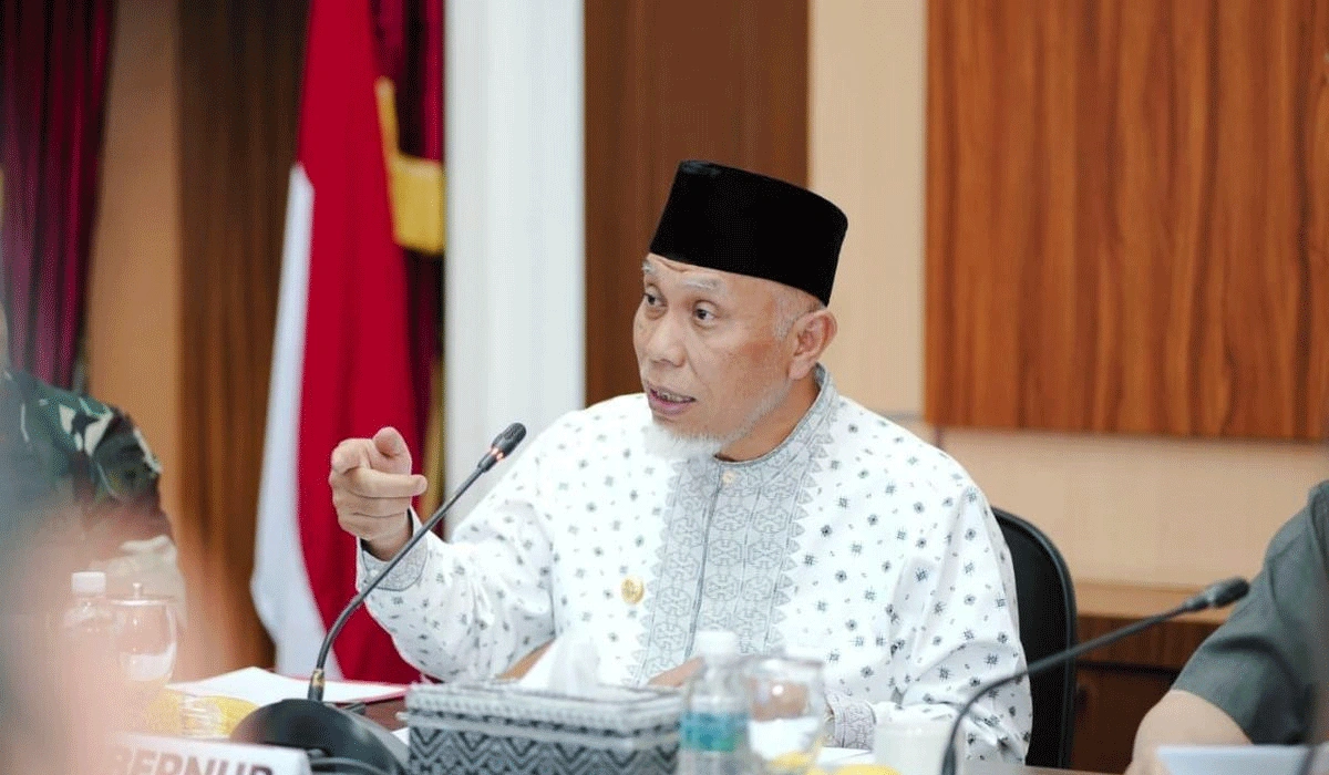 Gubernur Sumbar Dorong Kerjasama Solid Bupati dan Wali Kota