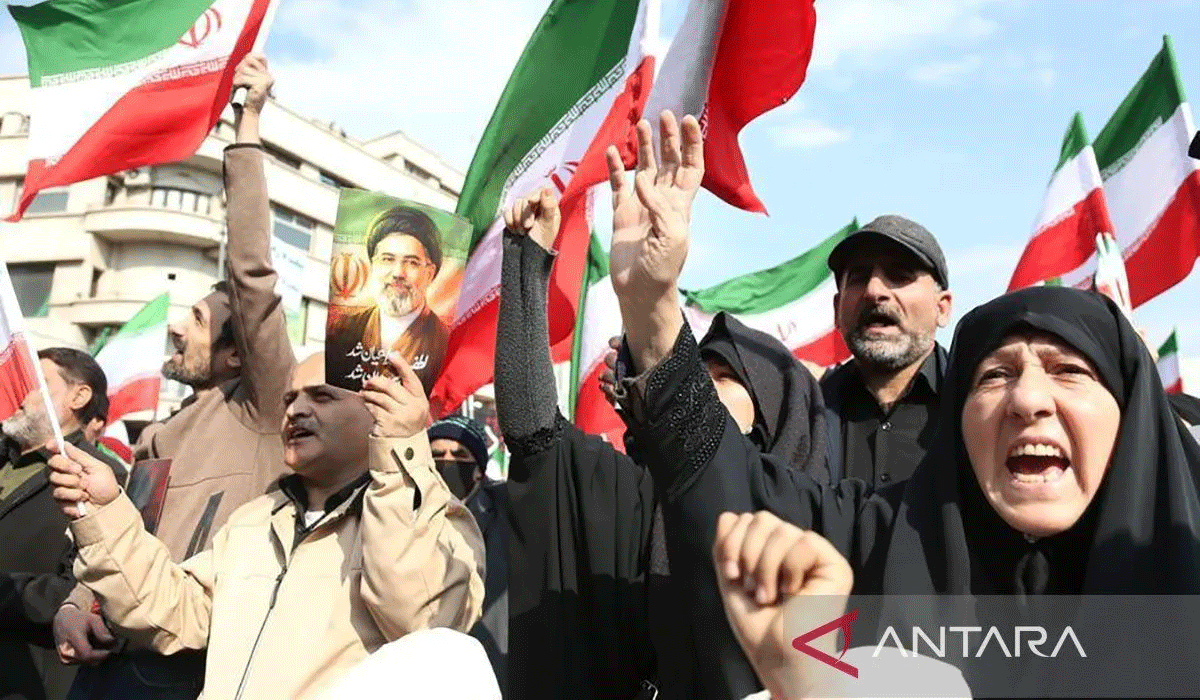 Militer Iran Dirombak Besar-besaran! Mojtaba Khamenei Tunjuk 6 Komandan Baru